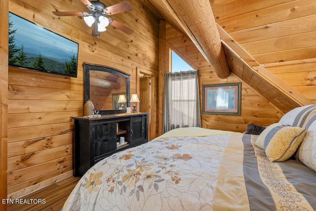 1347 Zachary Thomas Lane, Sevierville, TN 37876