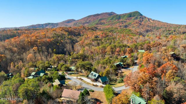 1347 Zachary Thomas Lane, Sevierville, TN 37876