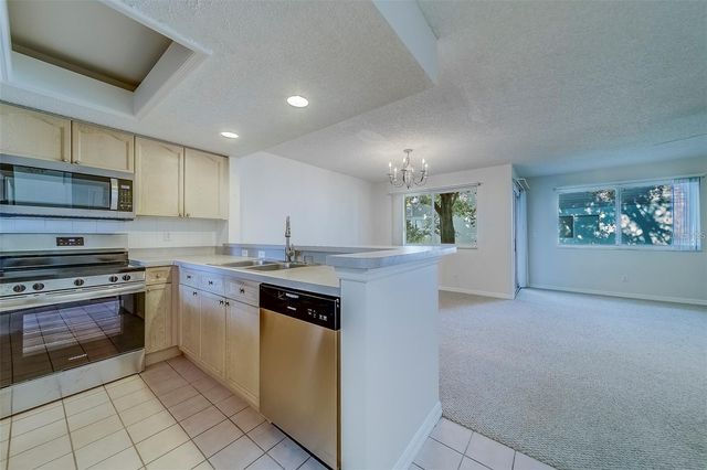 9209 JAKES PATH, Largo, FL 33771