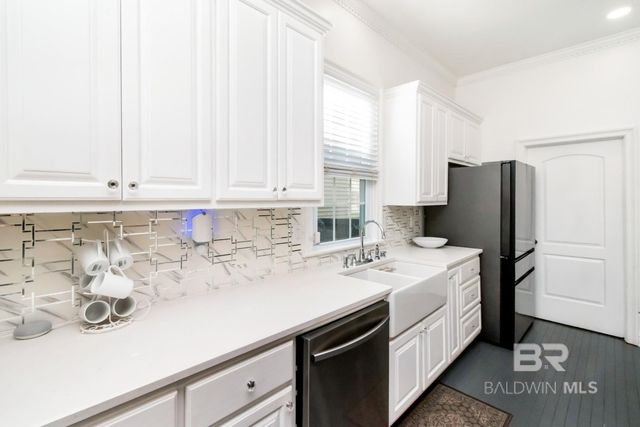 77 S Ann Street, Mobile, AL 36604