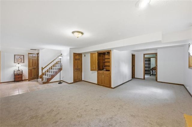 107 Willow Drive, Lansing, KS 66043