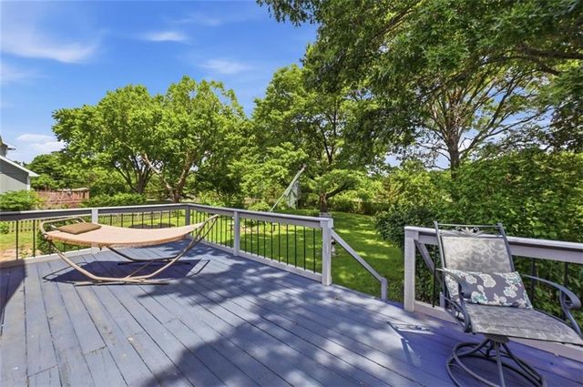 107 Willow Drive, Lansing, KS 66043