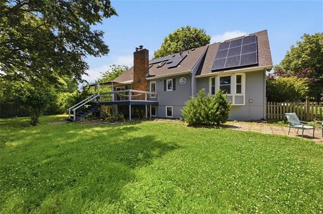 107 Willow Drive, Lansing, KS 66043