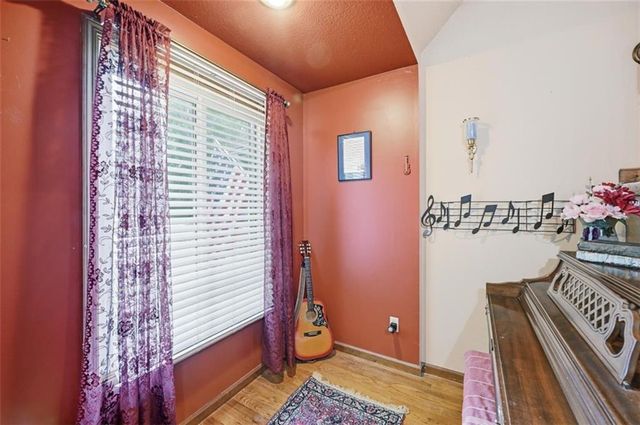 107 Willow Drive, Lansing, KS 66043