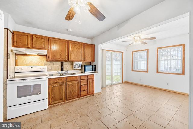 18 PROPELLER DR, Baltimore, MD 21220