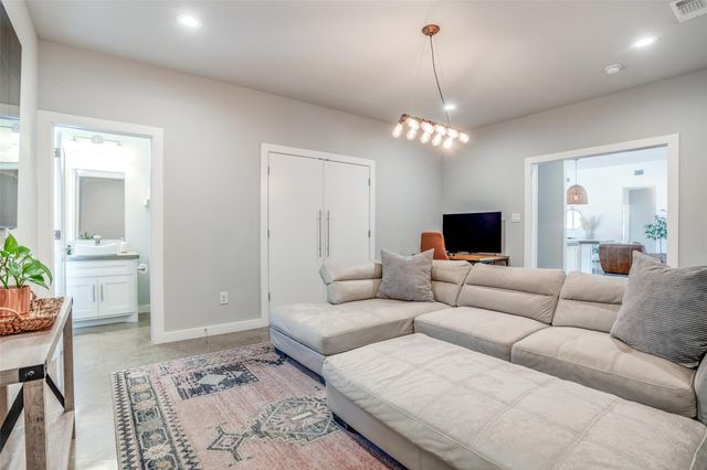 104 Windsong Court, Weatherford, TX 76087
