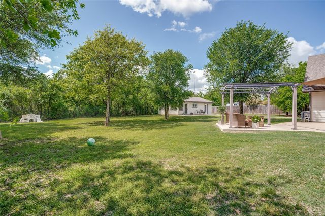 104 Windsong Court, Weatherford, TX 76087