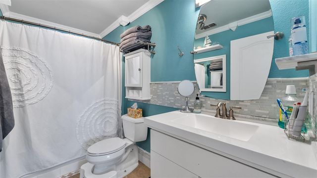1640 VILLA CAPRI CIRCLE 303, Odessa, FL 33556