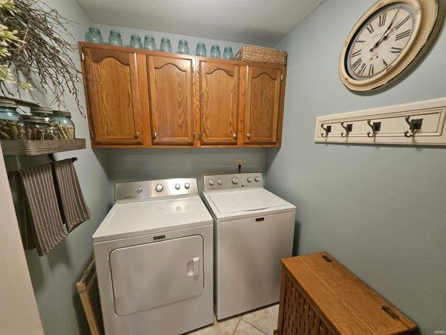 215 Shane Court, Evansville, IN 47715