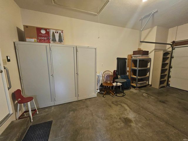 215 Shane Court, Evansville, IN 47715