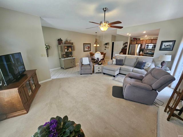 215 Shane Court, Evansville, IN 47715