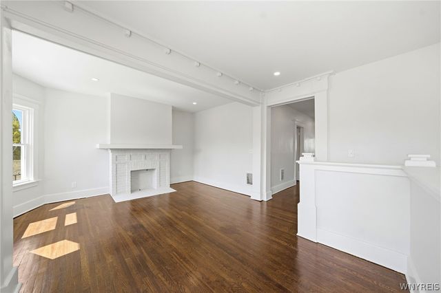 90 Armin Place, Buffalo, NY 14210