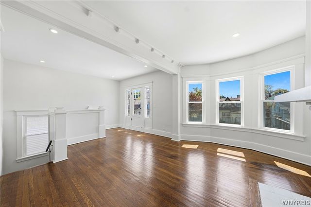 90 Armin Place, Buffalo, NY 14210