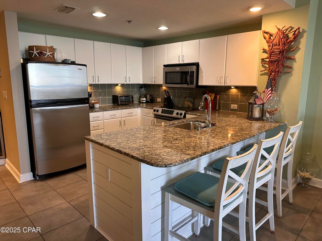 Image 10 of property listing at 11807 Front Beach 1205, Panama City Beach, FL 32407