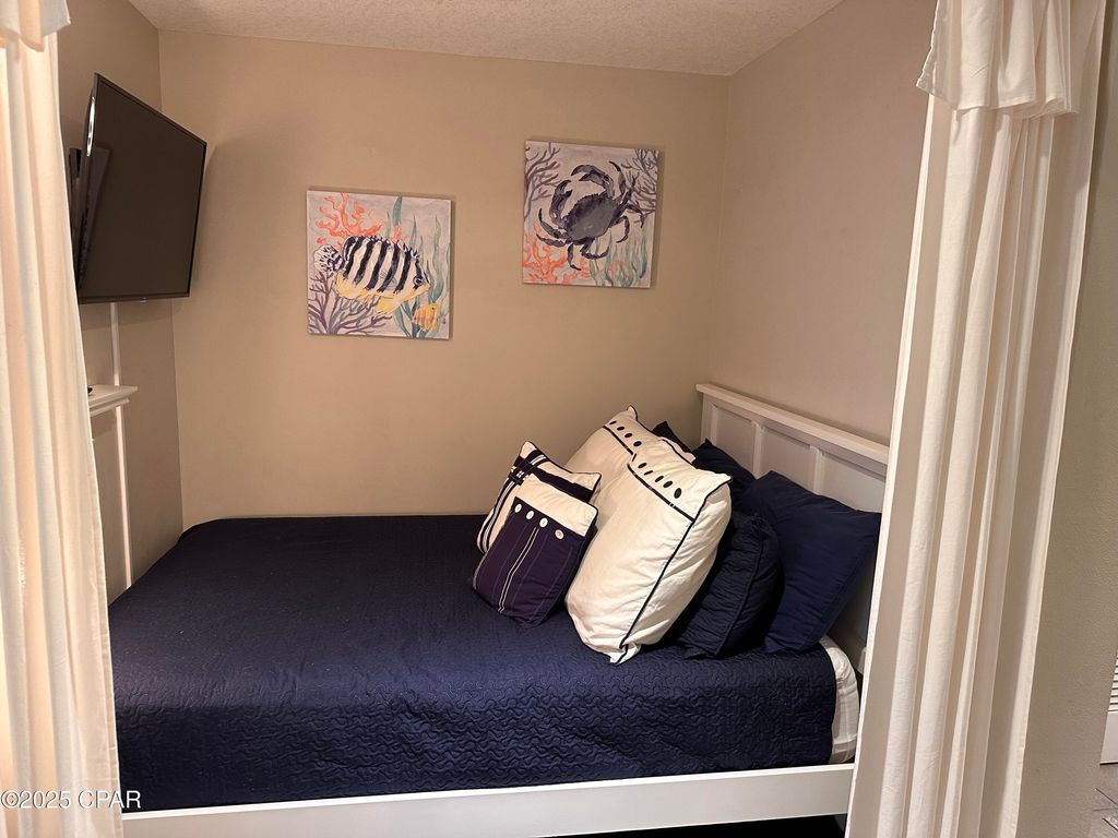 Image 7 of property listing at 11807 Front Beach 1205, Panama City Beach, FL 32407