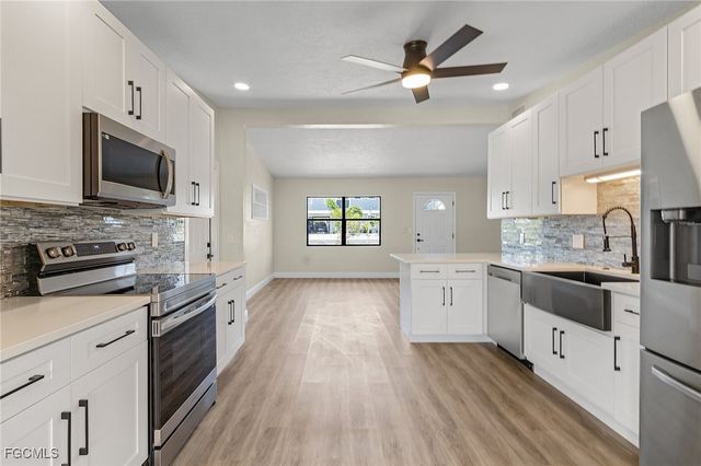 2390 Oleander ST, St James City, FL 33956