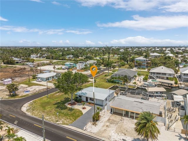 2390 Oleander ST, St James City, FL 33956