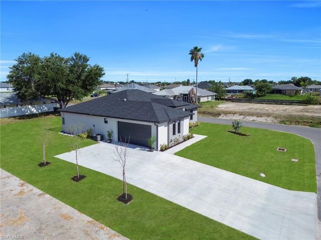 1201 NE 12th PL, Cape Coral, FL 33909
