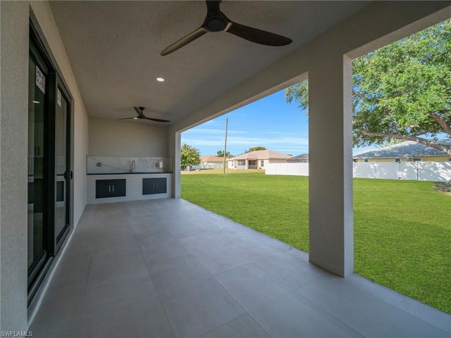 1201 NE 12th PL, Cape Coral, FL 33909