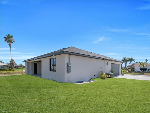 1201 NE 12th PL, Cape Coral, FL 33909