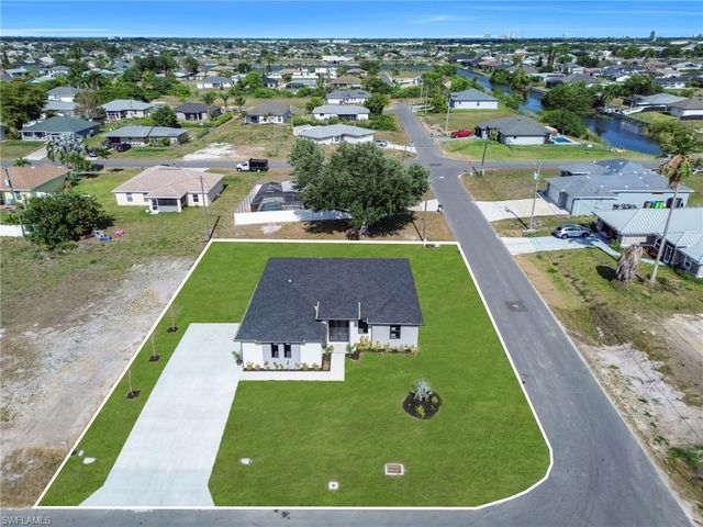 1201 NE 12th PL, Cape Coral, FL 33909