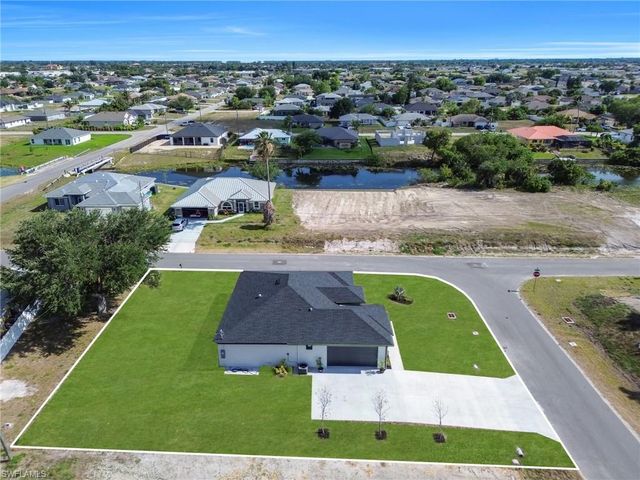 1201 NE 12th PL, Cape Coral, FL 33909