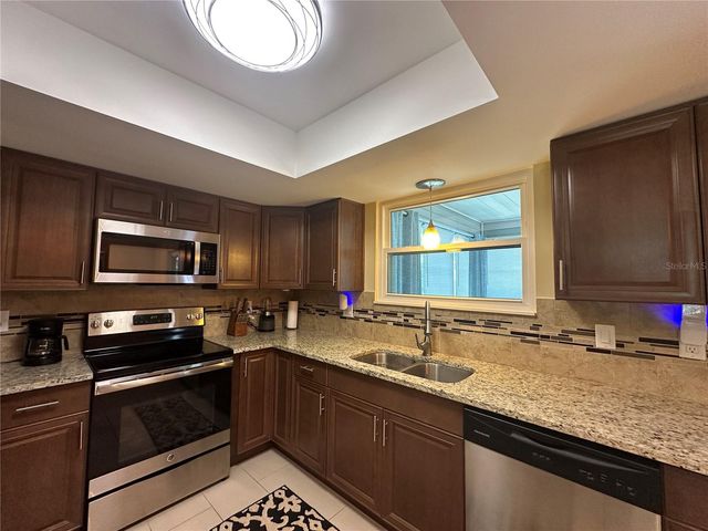 8591 SW 116TH LANE ROAD, Ocala, FL 34481