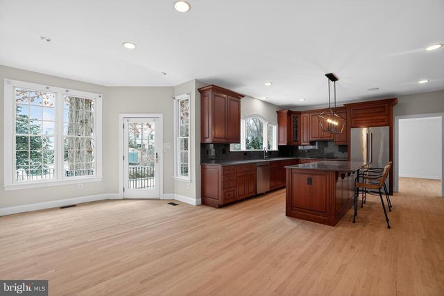 35 STANWYCK RD, Mount Laurel, NJ 08054