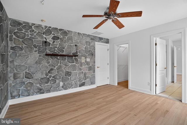 35 STANWYCK RD, Mount Laurel, NJ 08054