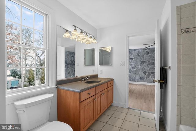 35 STANWYCK RD, Mount Laurel, NJ 08054