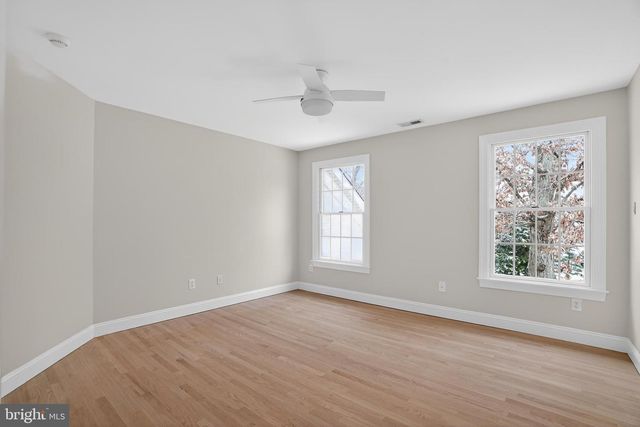 35 STANWYCK RD, Mount Laurel, NJ 08054