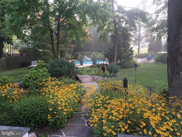 35 STANWYCK RD, Mount Laurel, NJ 08054