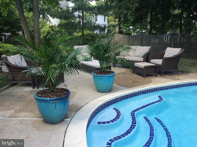 35 STANWYCK RD, Mount Laurel, NJ 08054