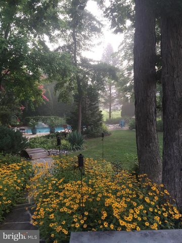 35 STANWYCK RD, Mount Laurel, NJ 08054