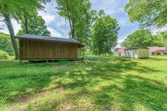 902 Beechwood Drive, Bristol, TN 37620