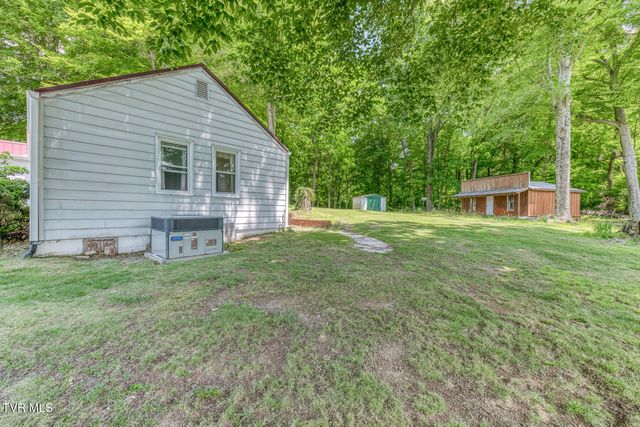 902 Beechwood Drive, Bristol, TN 37620