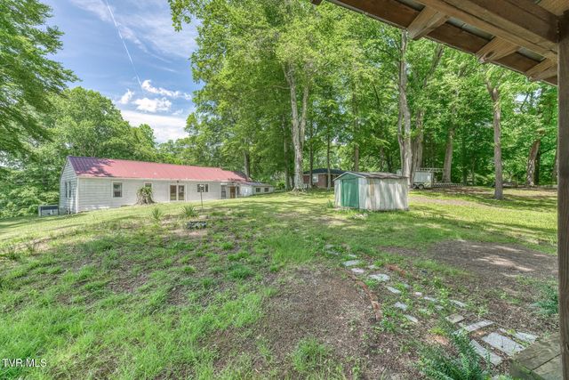 902 Beechwood Drive, Bristol, TN 37620