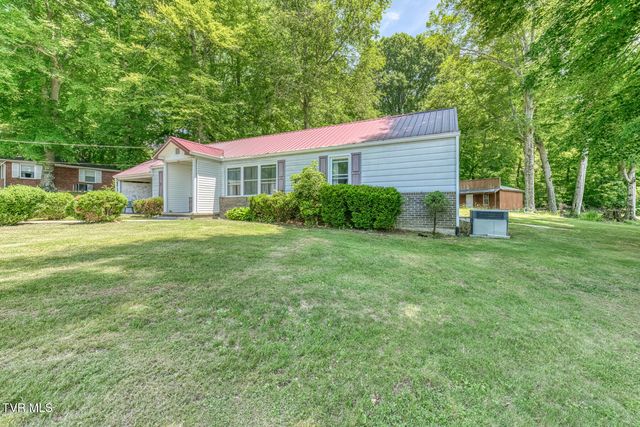 902 Beechwood Drive, Bristol, TN 37620
