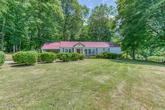 902 Beechwood Drive, Bristol, TN 37620