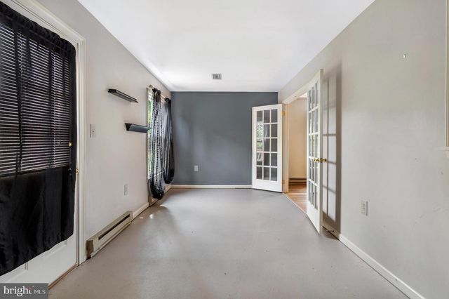 48 BERKELEY CT, Charles Town, WV 25414