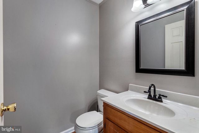 48 BERKELEY CT, Charles Town, WV 25414