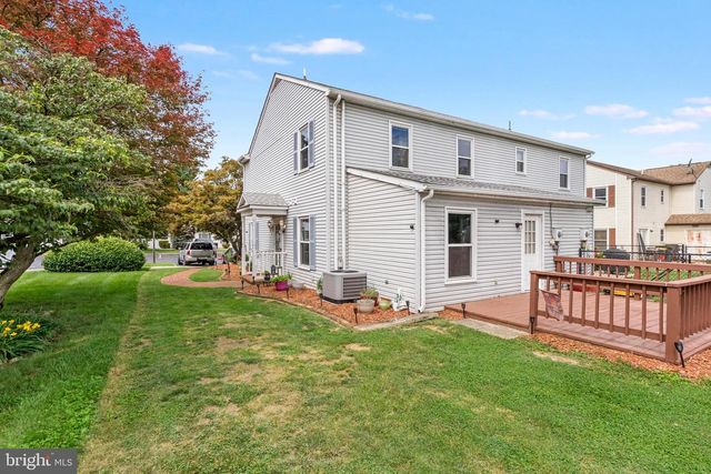 48 BERKELEY CT, Charles Town, WV 25414