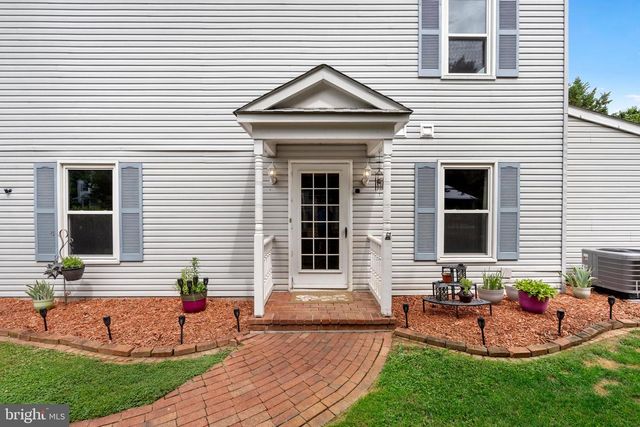 48 BERKELEY CT, Charles Town, WV 25414