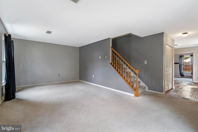 48 BERKELEY CT, Charles Town, WV 25414