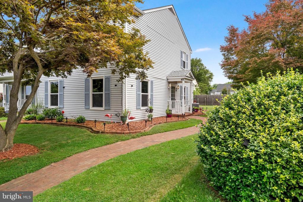 48 BERKELEY CT, Charles Town, WV 25414