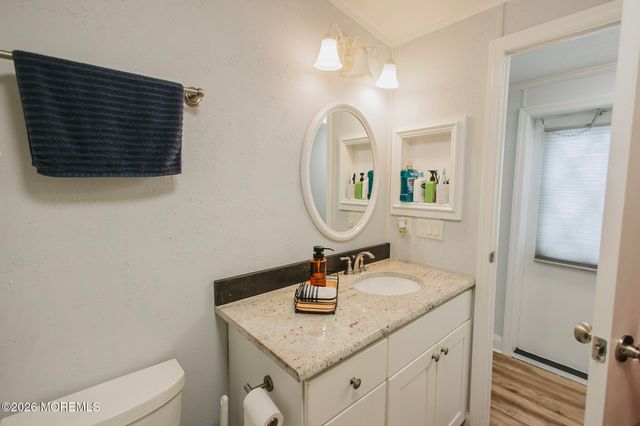 14 Locust Grove, Hazlet, NJ 07730