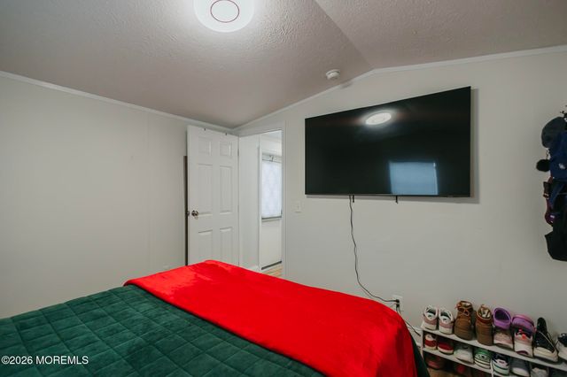 14 Locust Grove, Hazlet, NJ 07730