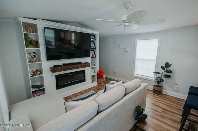 14 Locust Grove, Hazlet, NJ 07730