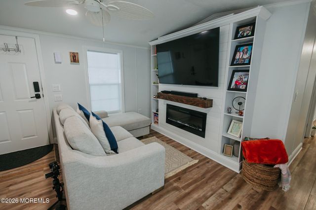 14 Locust Grove, Hazlet, NJ 07730