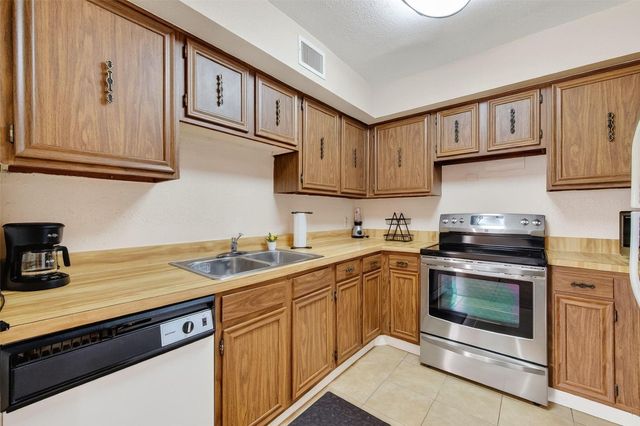 11002 Hammerly Boulevard 69, Houston, TX 77043